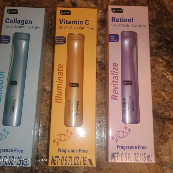 Serum under eye rollers three-piece set includes vitamin C collagen and retinol. - Picture 5 of 5